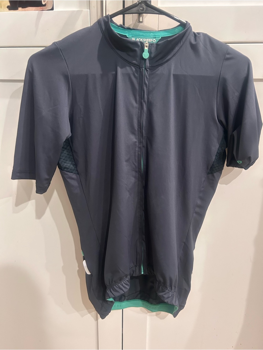 Women’s XL Short-Sleeve Cycling Jersey - Dark Gray with Teal Trim